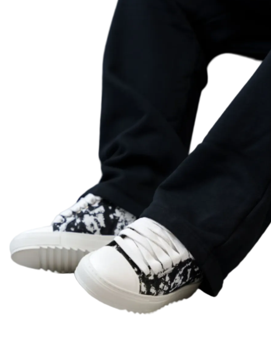 Chuck Sneakers