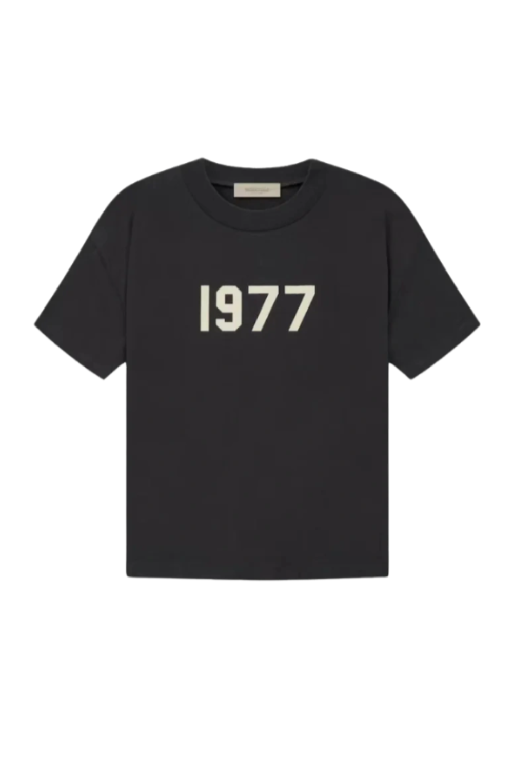 Essential 1977 Short Set